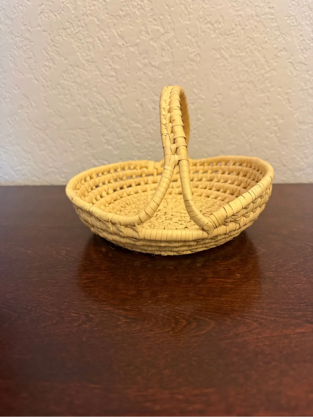 Handmade Sweetgrass Hand Woven Coiled Low Round Basket Tray With Top Handle 8”